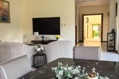 Casa de 3 dormitorios en Bang Tao, Tailandia № 174022 - foto 8