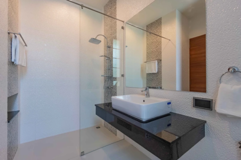 Haus in Bang Tao, Thailand 7 Schlafzimmer № 174025 - Foto 19