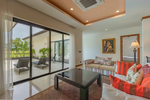 Haus in Bang Tao, Thailand 7 Schlafzimmer № 174025 - Foto 12