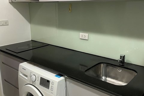 Condominio de 1 dormitorio en Bangkok, Tailandia № 66599 - foto 10