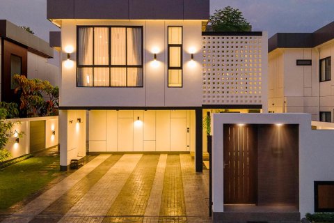 Villa in Chiang Mai, Thailand 4 Schlafzimmer № 174076 - Foto 28