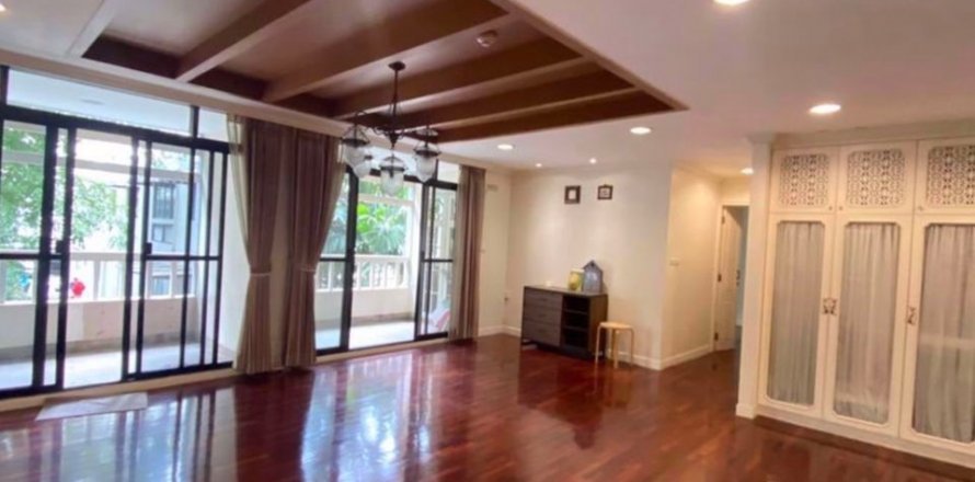 Condominio de 3 dormitorios en Watthana, Bangkok, Tailandia № 47459