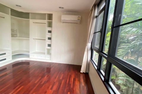 Condominio de 3 dormitorios en Watthana, Bangkok, Tailandia № 47459 - foto 14