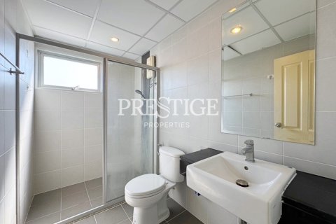 Condo in Pattaya, Thailand, 2 bedrooms  № 198327 - photo 7