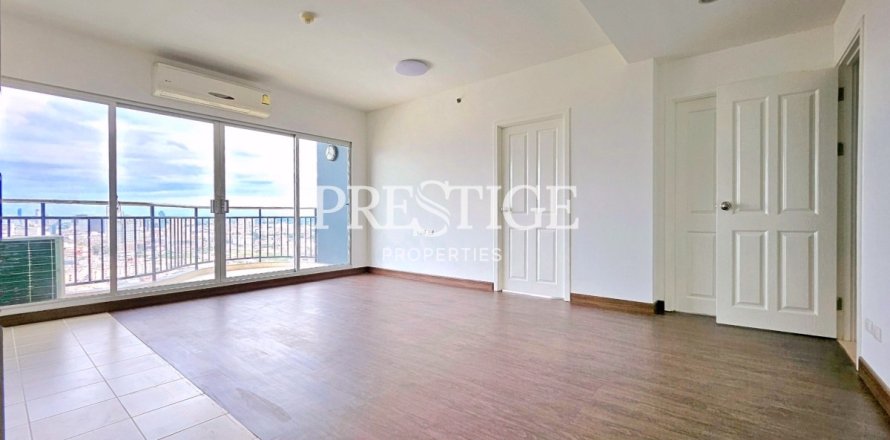 Condo in Pattaya, Thailand, 2 bedrooms  № 198327