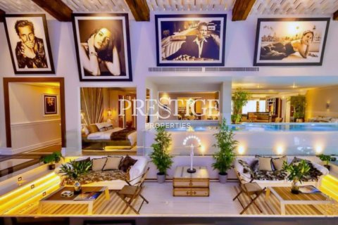 Condo in Pattaya, Thailand, 3 bedrooms  № 198328 - photo 13