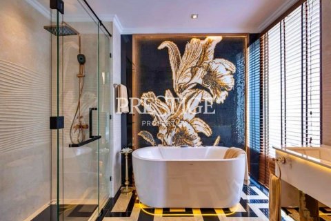Condo in Pattaya, Thailand, 3 bedrooms  № 198328 - photo 12