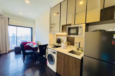 Studio in the Condo in Watthana, Bangkok, Thailand № 140814 - Foto 3