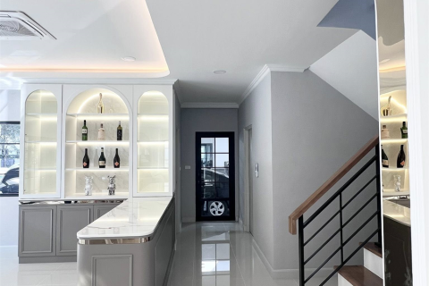 Haus in Bangkok, Thailand 4 Schlafzimmer № 190289