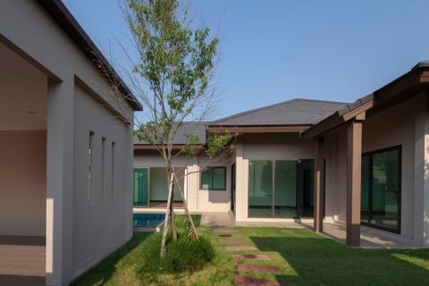Casa de 3 dormitorios en Bangkok, Tailandia № 157588 - foto 4
