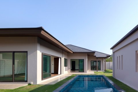 Casa de 3 dormitorios en Bangkok, Tailandia № 157588 - foto 7