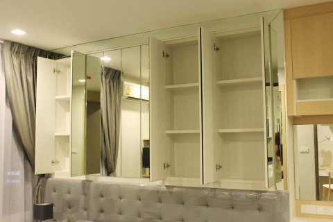 Eigentumswohnung in Bangkok, Thailand, 1 Schlafzimmer  № 157587 - Foto 10