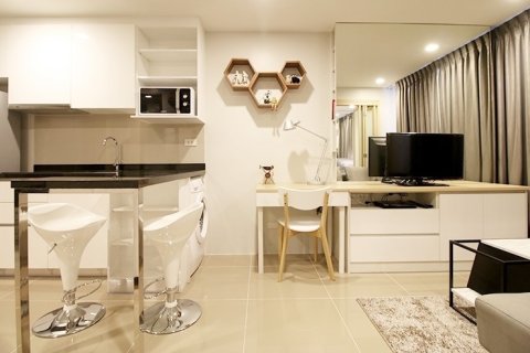 Eigentumswohnung in Bangkok, Thailand, 1 Schlafzimmer  № 157587 - Foto 16