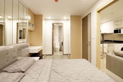 Eigentumswohnung in Bangkok, Thailand, 1 Schlafzimmer  № 157587 - Foto 11