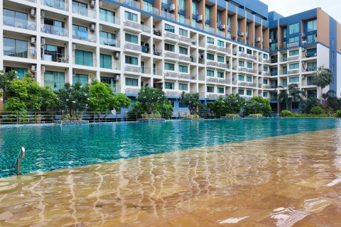 Apartamento de 2 habitaciones en Pattaya, Tailandia № 134144 - foto 17