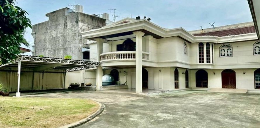 Casa de 6 dormitorios en Bangkok, Tailandia № 134594