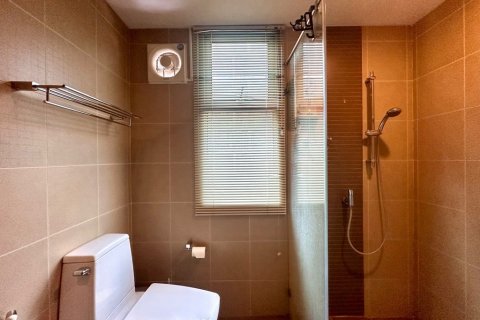 Condominio de 2 dormitorios en Bangkok, Tailandia № 110871 - foto 14