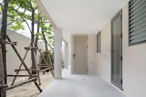 Chalet de 4 dormitorios en Bangkok, Tailandia № 190962 - foto 13