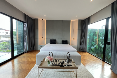 Villa in Watthana, Bangkok, Thailand 4 Schlafzimmer № 190966 - Foto 20