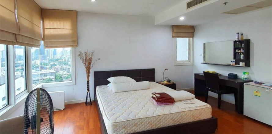 Condominio de 2 dormitorios en Bangkok, Tailandia № 185592