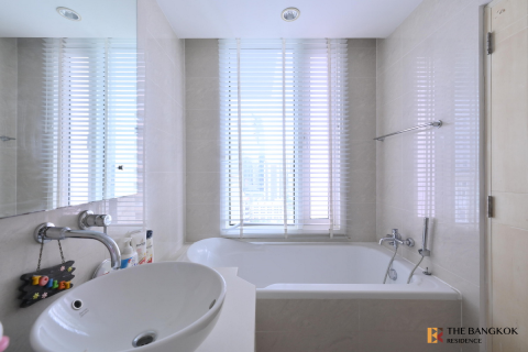Condominio de 2 dormitorios en Bangkok, Tailandia № 185592 - foto 4