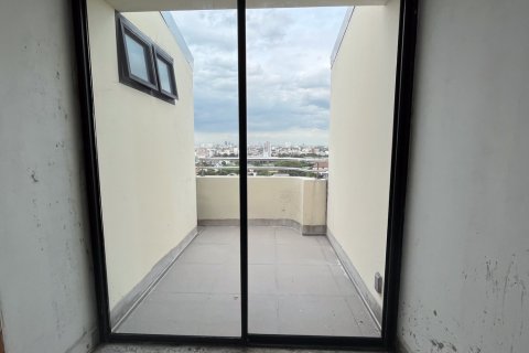 Condominio de 5 dormitorios en Watthana, Bangkok, Tailandia № 201023 - foto 18