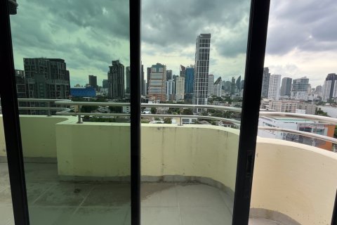 Condominio de 5 dormitorios en Watthana, Bangkok, Tailandia № 201023 - foto 24