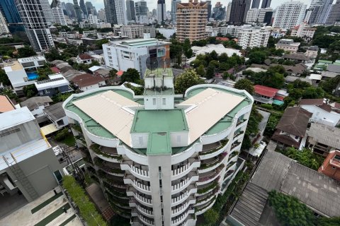 Condominio de 5 dormitorios en Watthana, Bangkok, Tailandia № 201023 - foto 27