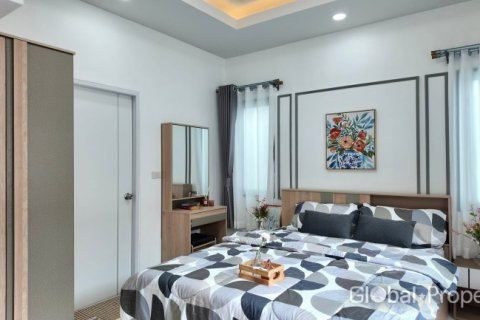 Casa de 3 dormitorios en Pattaya, Tailandia № 210042 - foto 19