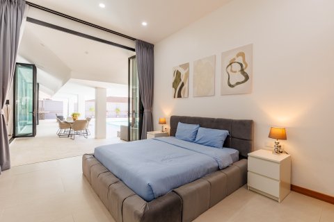 Chalet de 4 dormitorios en Phuket, Tailandia № 156852 - foto 27