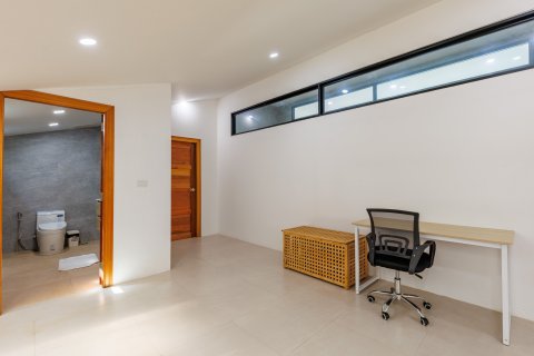 Chalet de 4 dormitorios en Phuket, Tailandia № 156852 - foto 16
