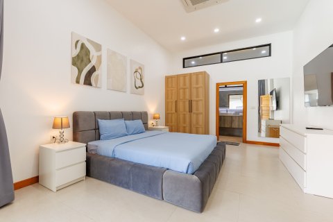 Chalet de 4 dormitorios en Phuket, Tailandia № 156852 - foto 26