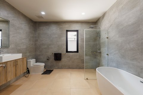Chalet de 4 dormitorios en Phuket, Tailandia № 156852 - foto 4