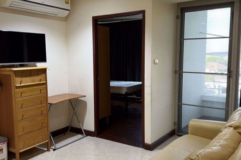 Condo in Bang Kho Laem, Bangkok, Thailand, 2 bedrooms  № 54001