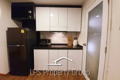Condominio de 2 dormitorios en Hua Hin, Tailandia № 168447 - foto 12