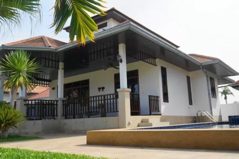 Villa in Hua Hin, Thailand 2 Schlafzimmer № 168443 - Foto 3