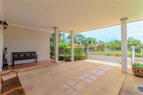 Chalet de 3 dormitorios en Hua Hin, Tailandia № 202830 - foto 4