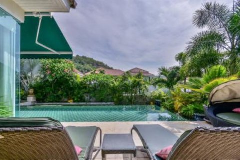 Chalet de 4 dormitorios en Hua Hin, Tailandia № 202833 - foto 3