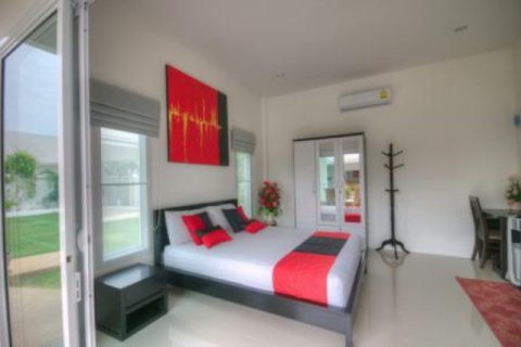 Chalet de 4 dormitorios en Hua Hin, Tailandia № 202829 - foto 4