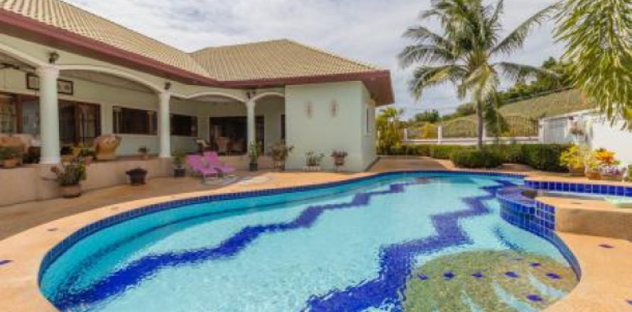 Chalet de 3 dormitorios en Hua Hin, Tailandia № 202828