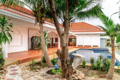 Chalet de 4 dormitorios en Hua Hin, Tailandia № 202831 - foto 5