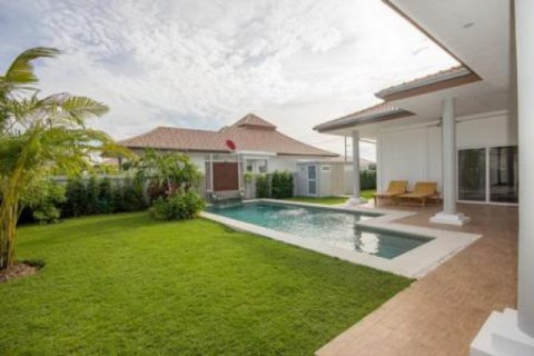 Chalet de 3 dormitorios en Hua Hin, Tailandia № 202834 - foto 4