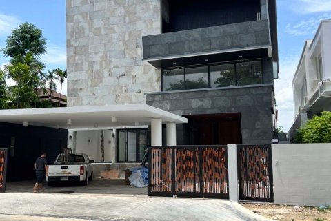 Maison à Bang Sue, Bangkok, Thaïlande 5 chambres № 47780 - photo 30