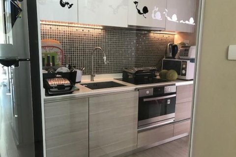 Condo in Watthana, Bangkok, Thailand, 2 bedrooms № 147063 - photo 15