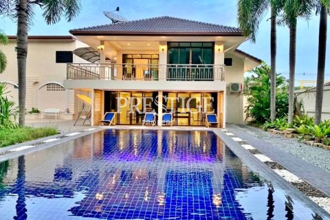 Haus in Pattaya, Thailand 4 Schlafzimmer № 198410