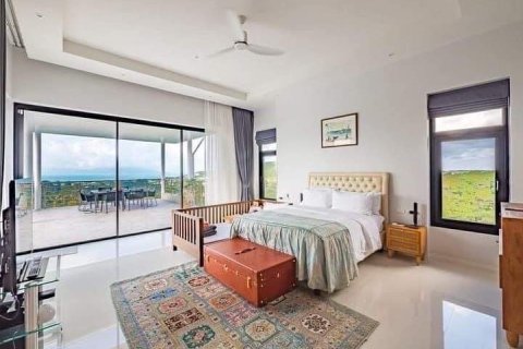 Chalet de 4 dormitorios en Ko Samui, Tailandia № 179946 - foto 3