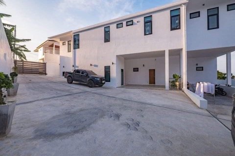 Chalet de 4 dormitorios en Ko Samui, Tailandia № 179946 - foto 15