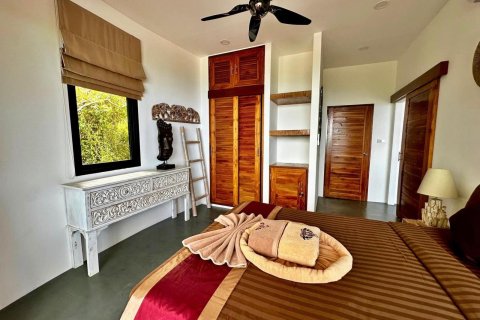Chalet de 2 dormitorios en Ko Samui, Tailandia № 179945 - foto 15