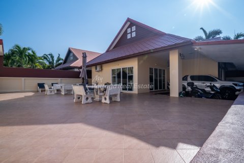 Haus in Bang Lamung, Thailand 6 Schlafzimmer № 159978 - Foto 30
