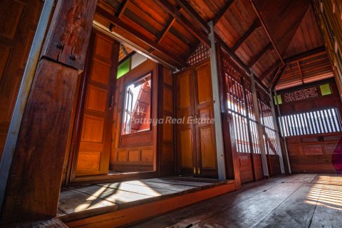 House in Bang Lamung, Thailand 7 bedrooms № 159975 - photo 12
